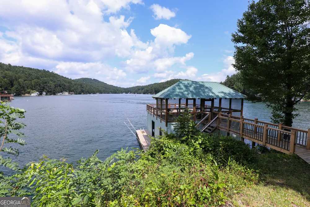 120 Pinto LN Lakemont, GA 30552