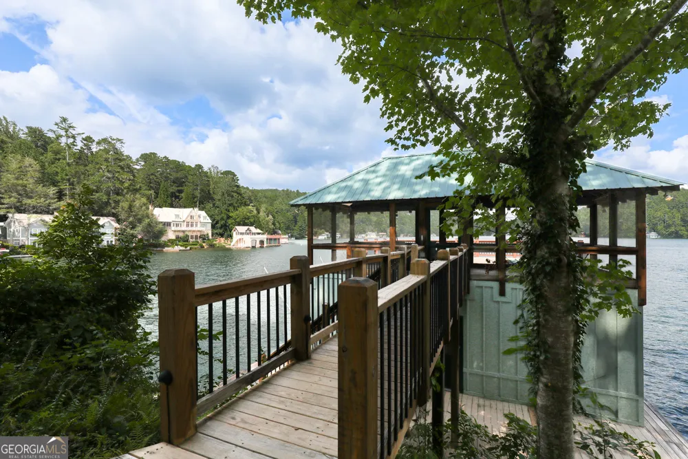 120 Pinto LN Lakemont, GA 30552