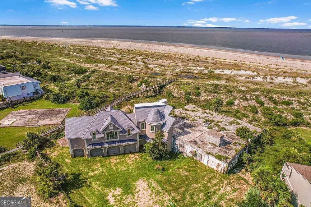 20 Taylor ST Tybee Island, GA 31328