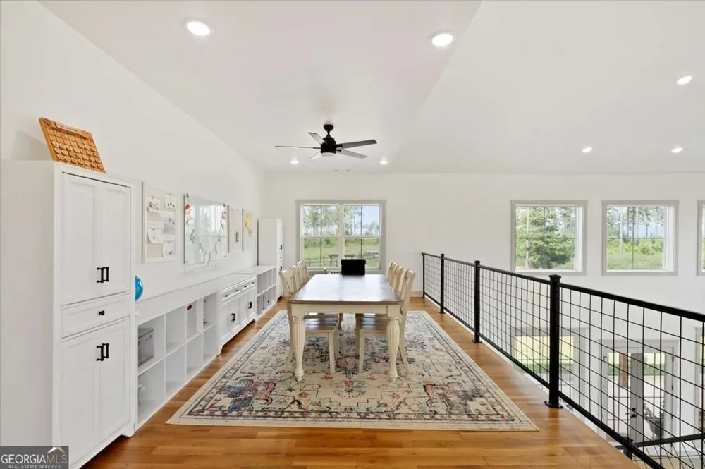 664 Wiggins RD Lyerly, GA 30730