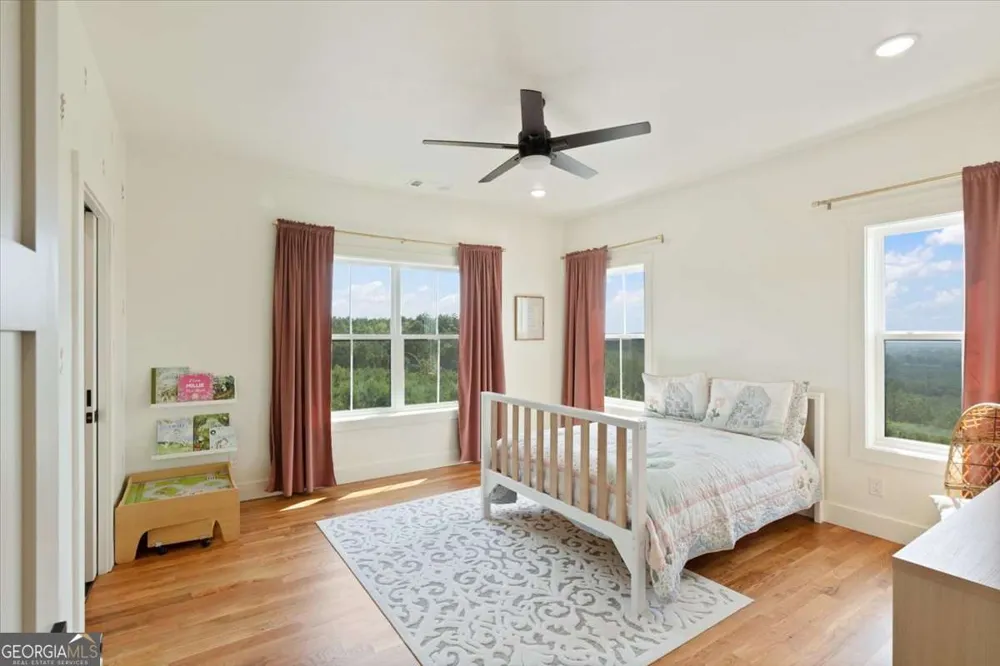 664 Wiggins RD Lyerly, GA 30730