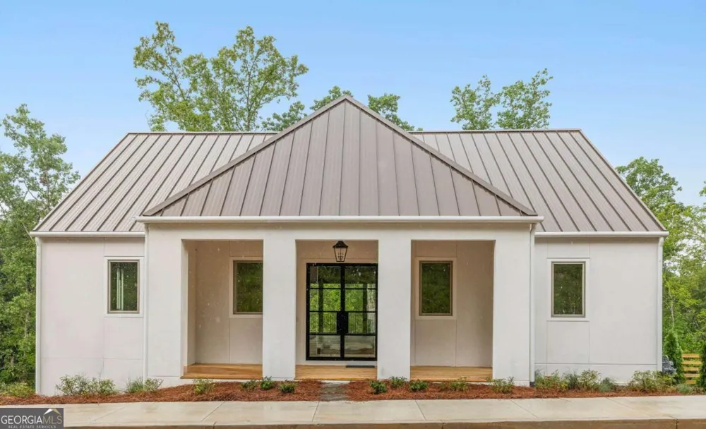 1064 Lupo LOOP Chattahoochee Hills, GA 30268