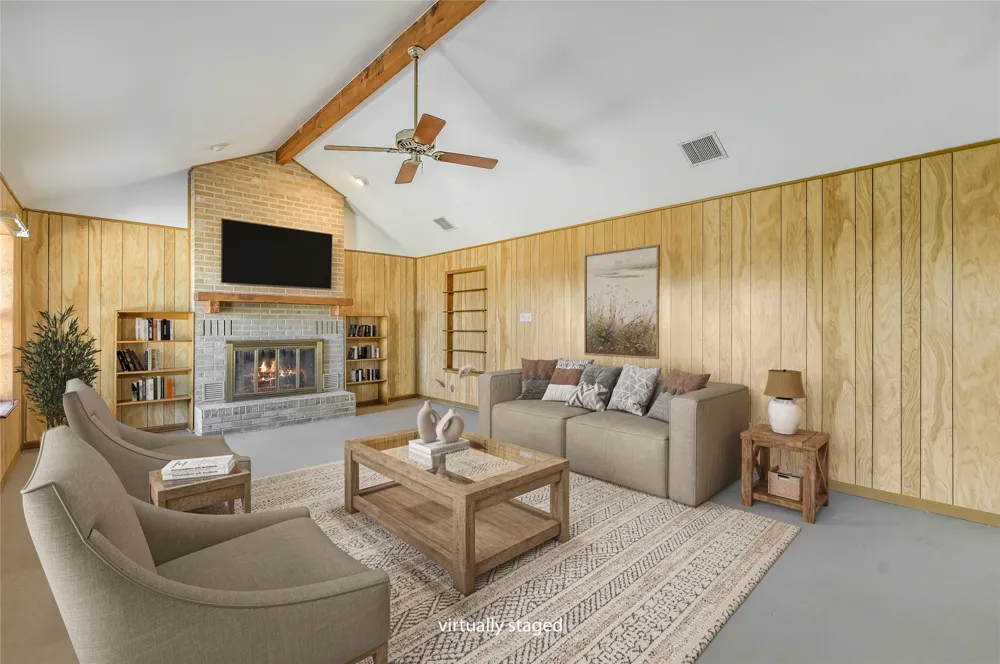 5637 Jeddo Road Waelder, TX 78959
