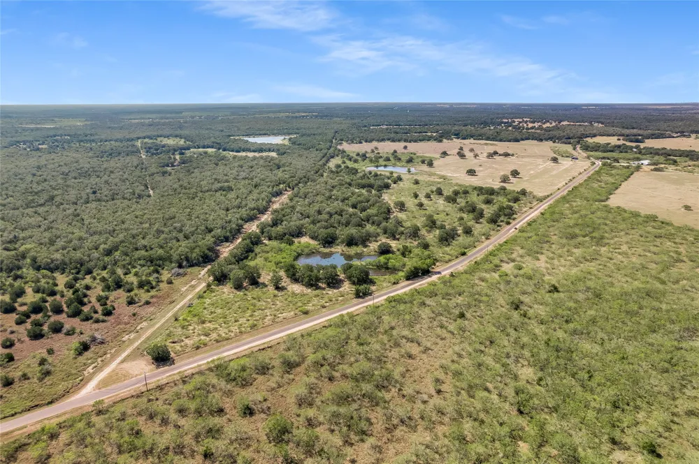 5637 Jeddo Road Waelder, TX 78959