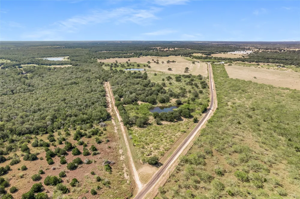 5637 Jeddo Road Waelder, TX 78959