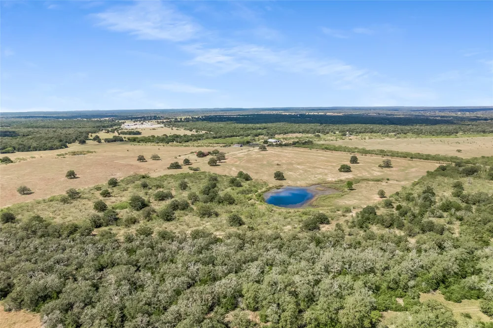 5637 Jeddo Road Waelder, TX 78959
