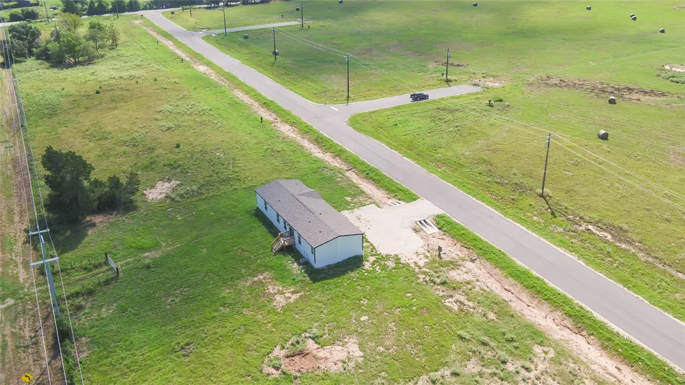 164 Impala Pass Rosanky, TX 78953