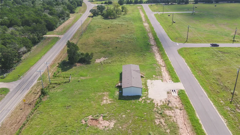 164 Impala Pass Rosanky, TX 78953