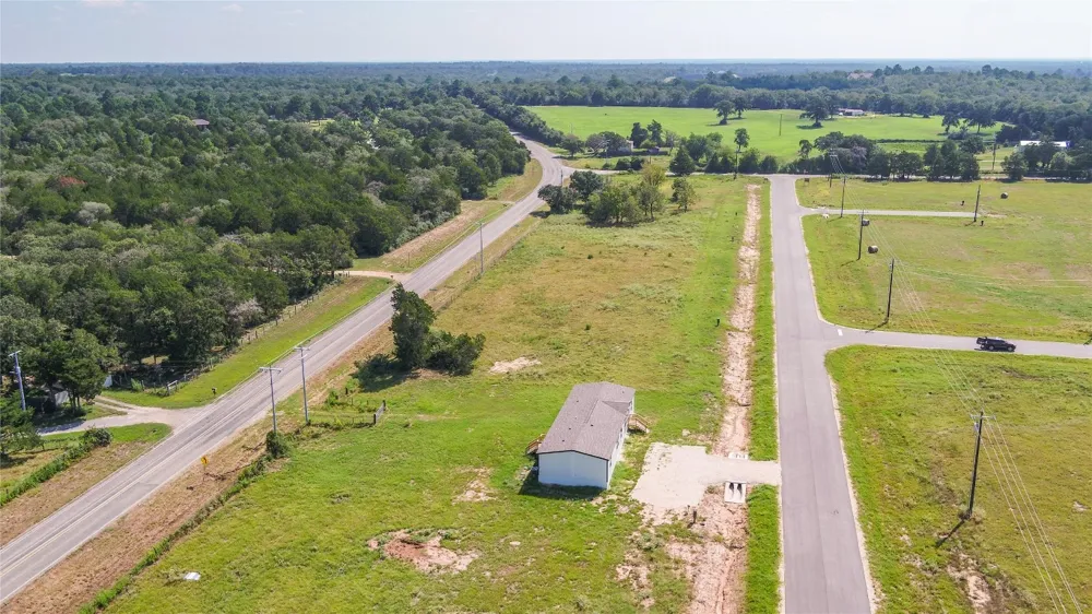 164 Impala Pass Rosanky, TX 78953
