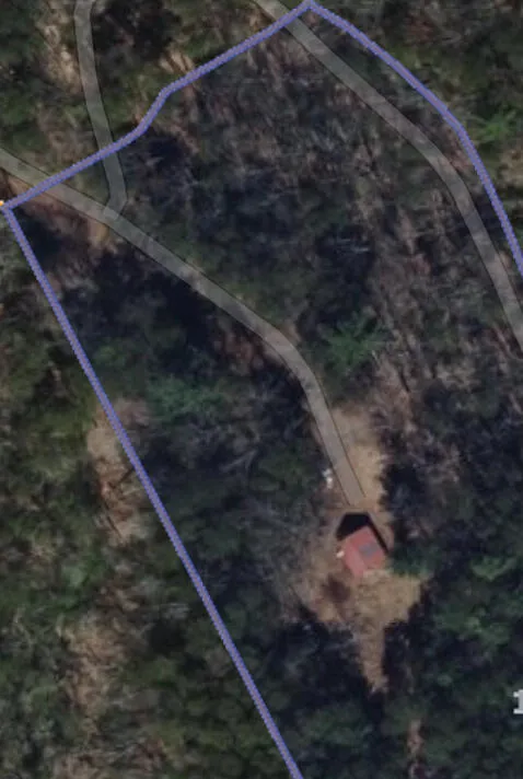 253 Finger Board Road Tellico Plains, TN 37385