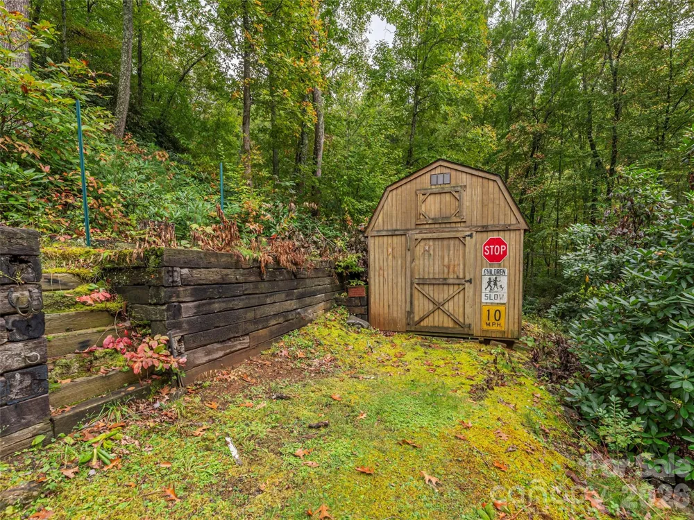 775 Chambers Cove Road Canton, NC 28716