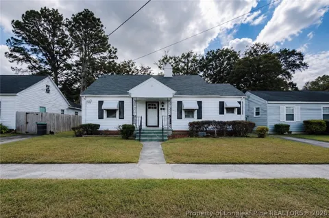 1105 Colonial Avenue