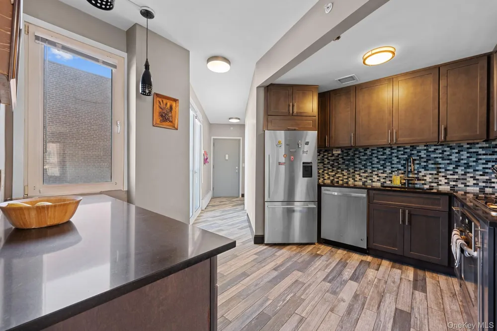 118-20 Ocean Promenade #6D Rockaway Park, NY 11694