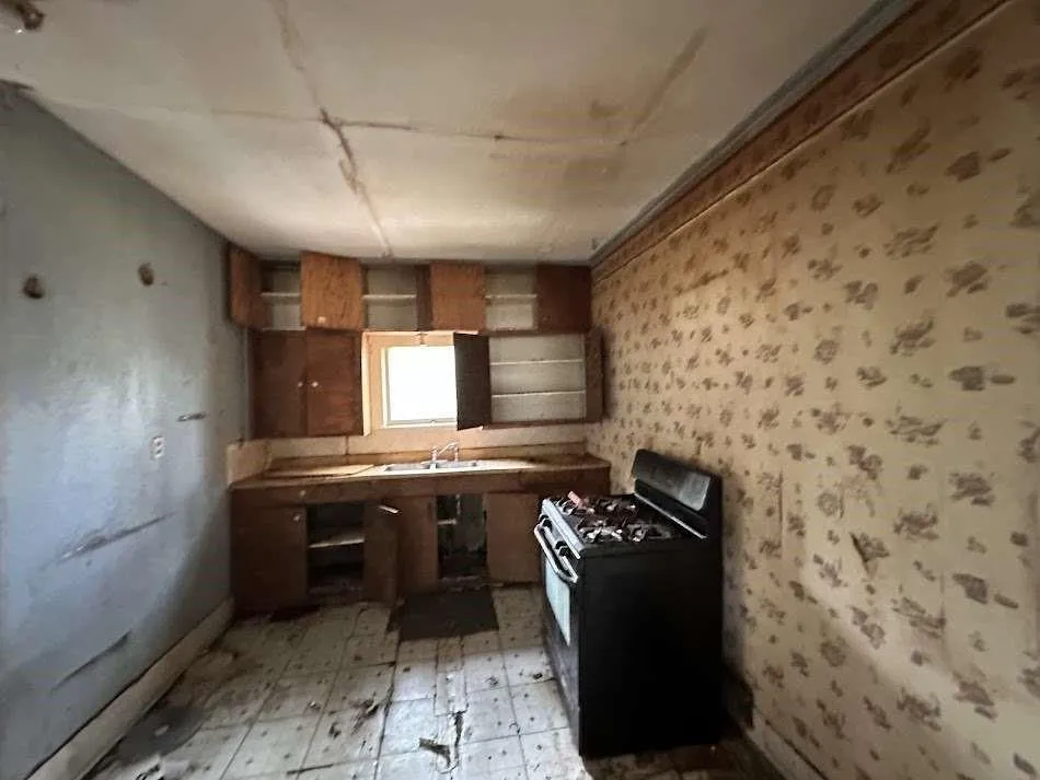 1512 4th Street Brownwood, TX 76801