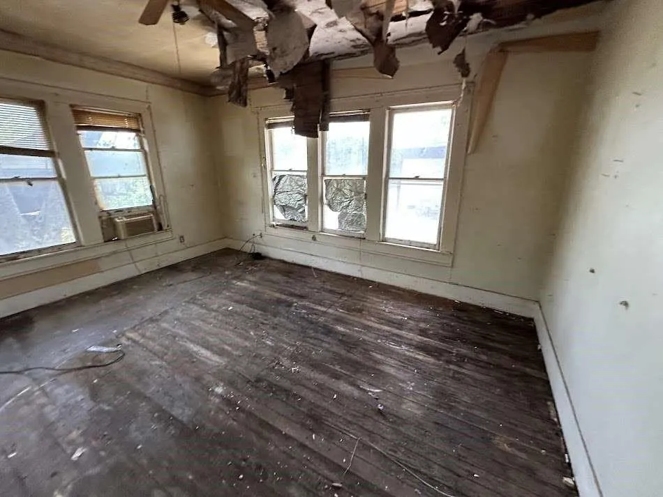 1512 4th Street Brownwood, TX 76801