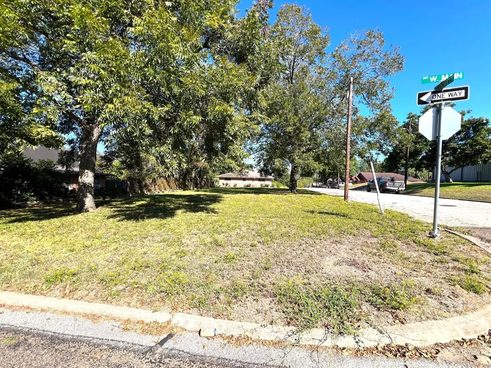Lockett Street Brenham, TX 77833