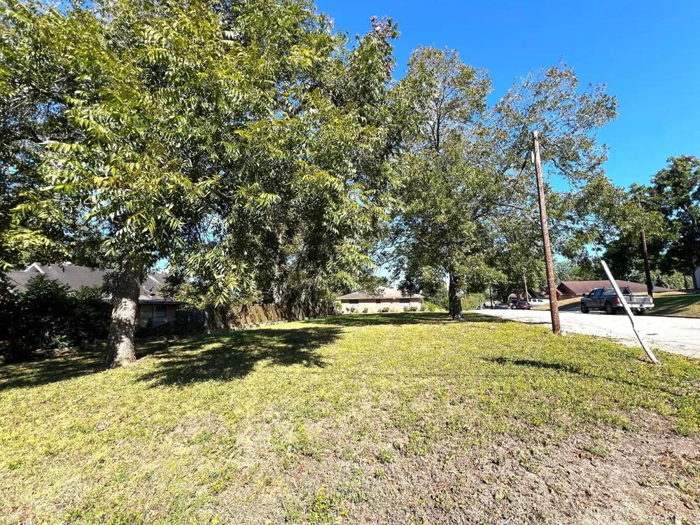 Lockett Street Brenham, TX 77833