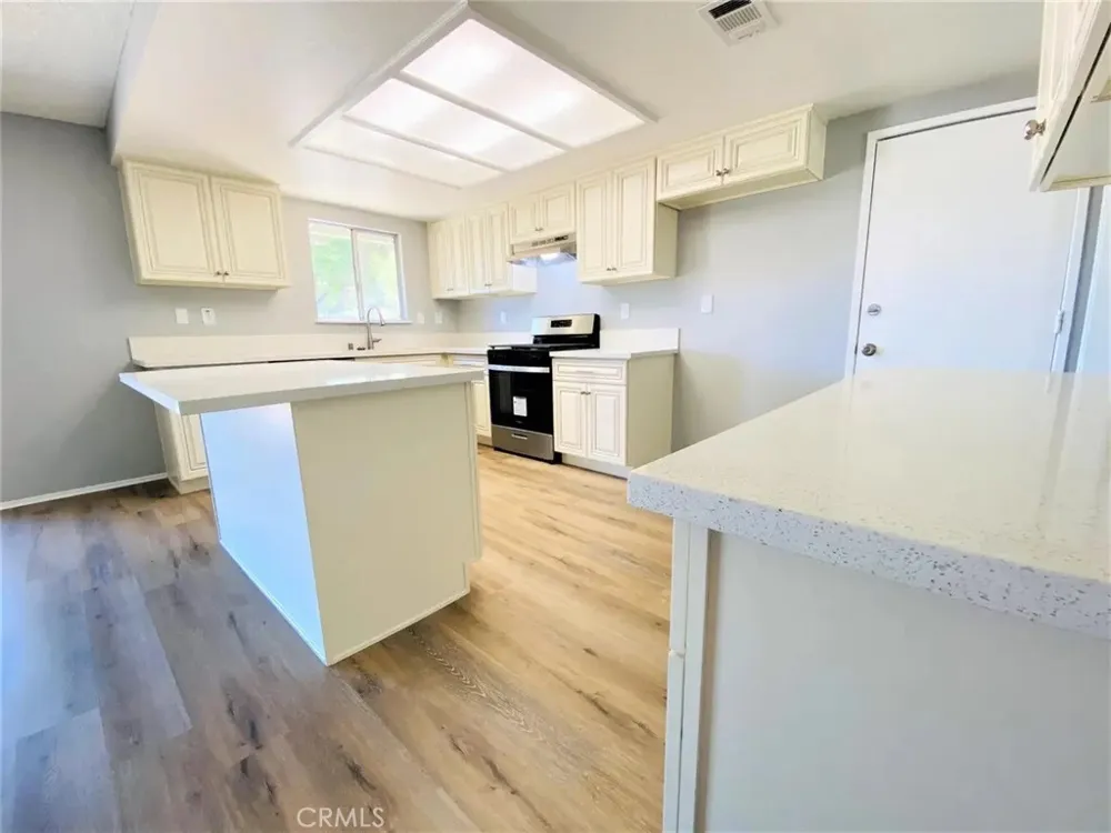 16716 Stagecoach Palmdale, CA 93591