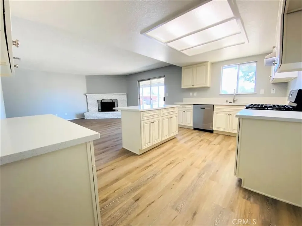 16716 Stagecoach Palmdale, CA 93591