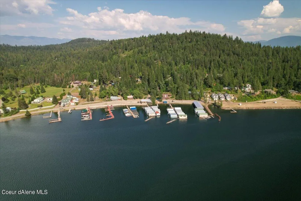 699 Midas Drive Sagle, ID 83860
