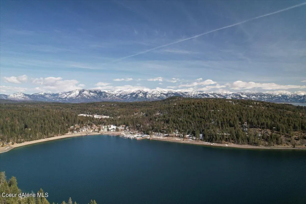 699 Midas Drive Sagle, ID 83860