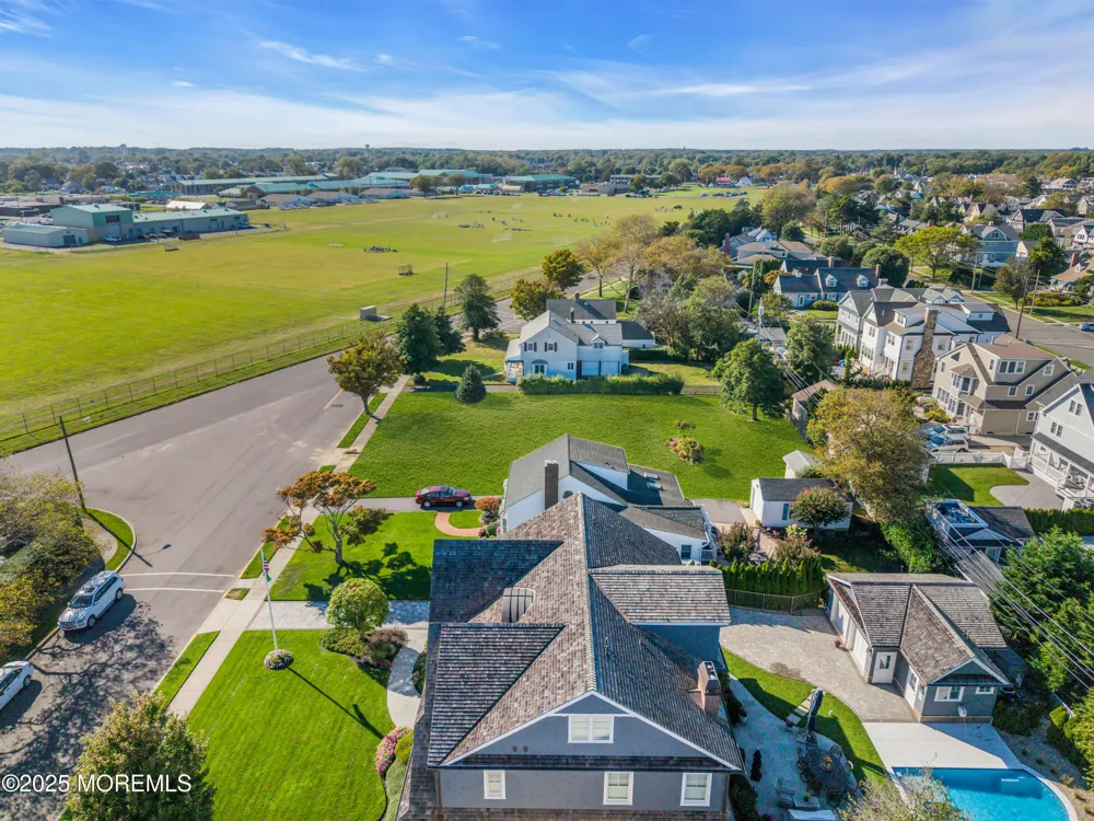 219 Neptune Place Sea Girt, NJ 08750