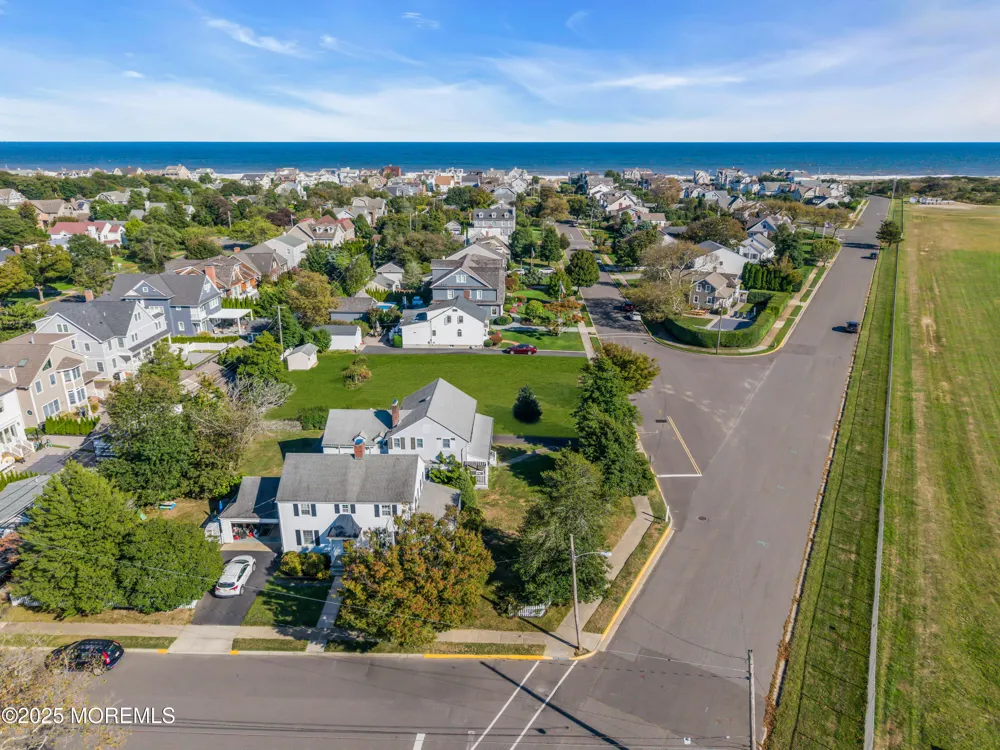 219 Neptune Place Sea Girt, NJ 08750