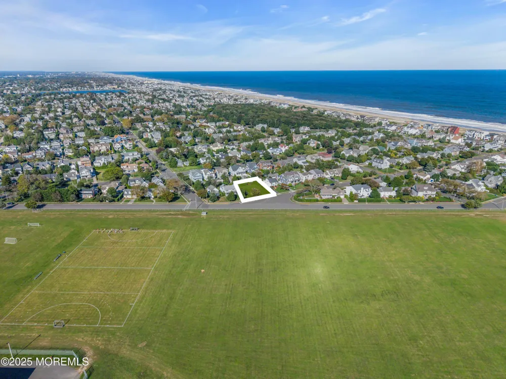 219 Neptune Place Sea Girt, NJ 08750