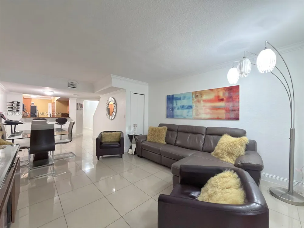 1195 NW 124th Ave #2202 Miami, FL 33182