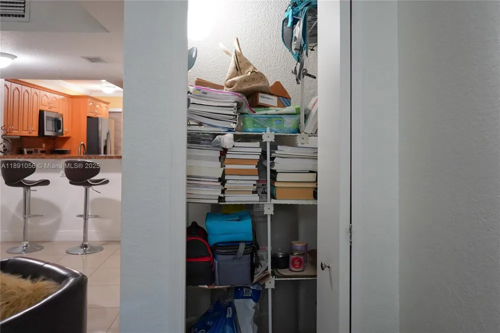 1195 NW 124th Ave #2202 Miami, FL 33182