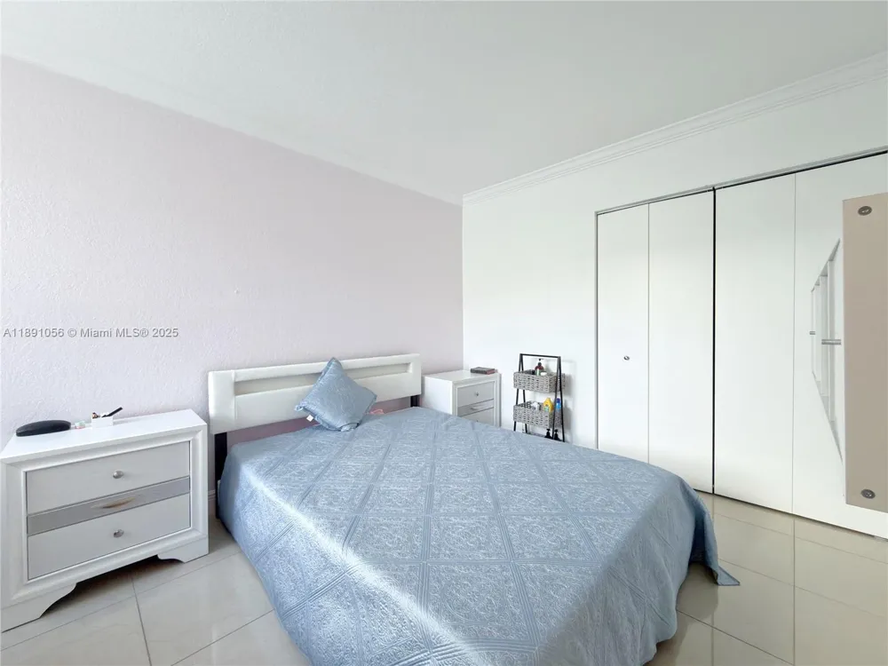 1195 NW 124th Ave #2202 Miami, FL 33182