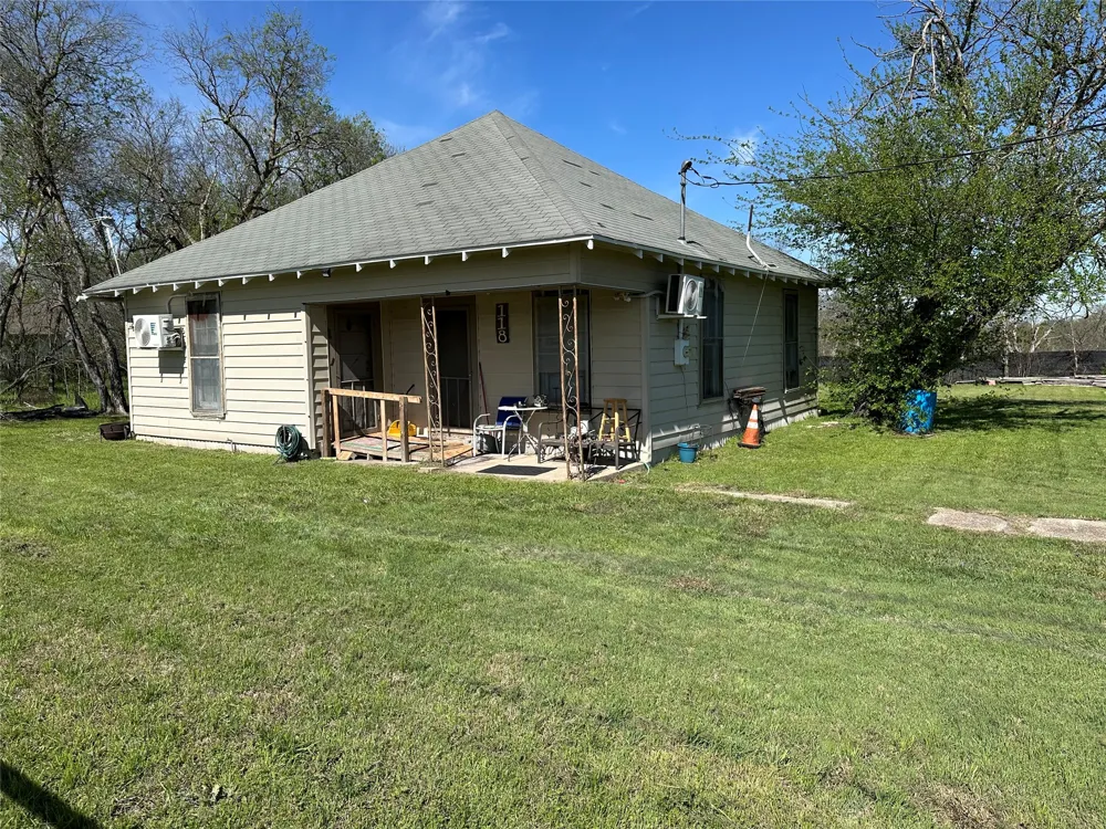 5273 Fm 73 Road Prairie Hill, TX 76678