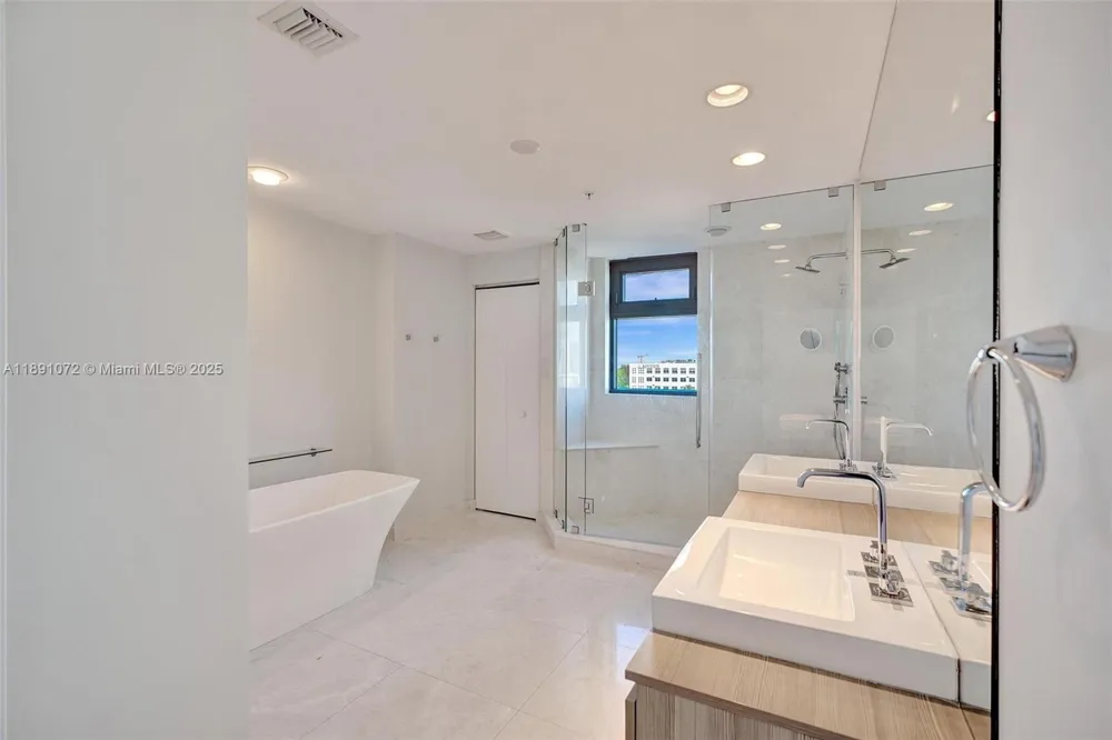 17301 Biscayne Blvd #708 North Miami Beach, FL 33160