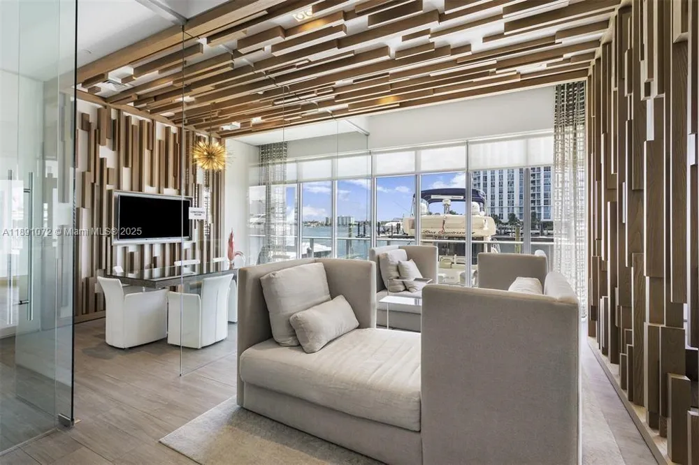 17301 Biscayne Blvd #708 North Miami Beach, FL 33160