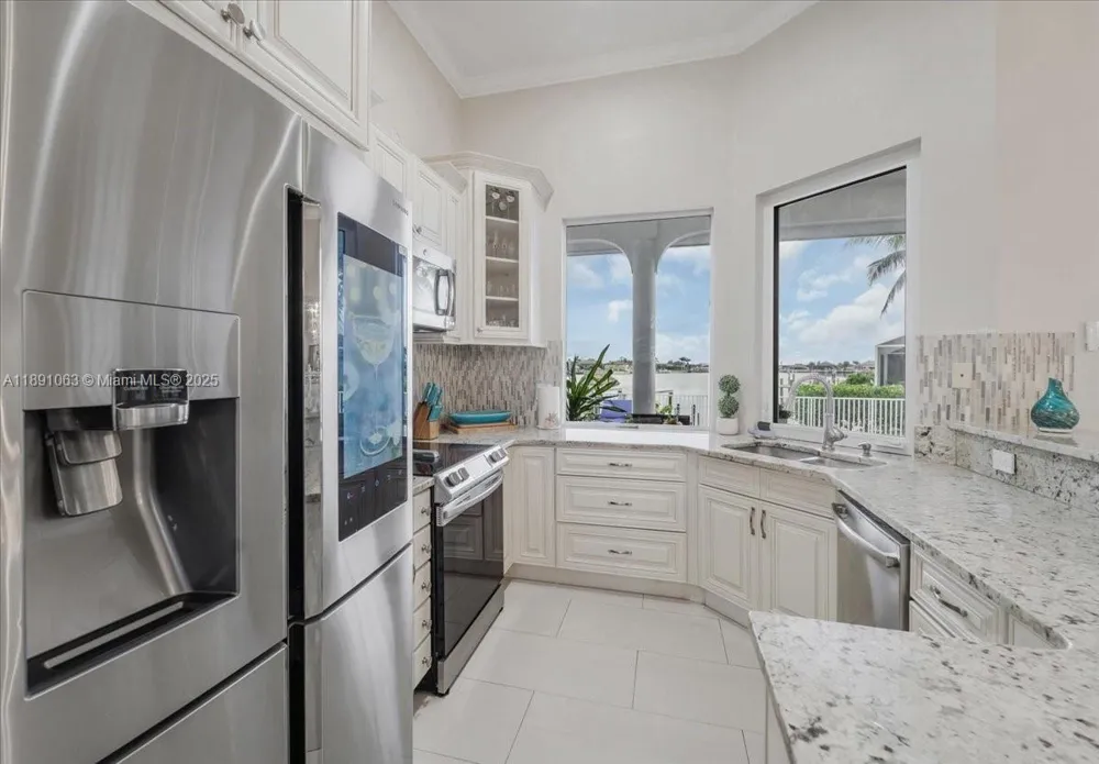 4213 NW 28th ST Other City - In The State Of Florida, FL 33993