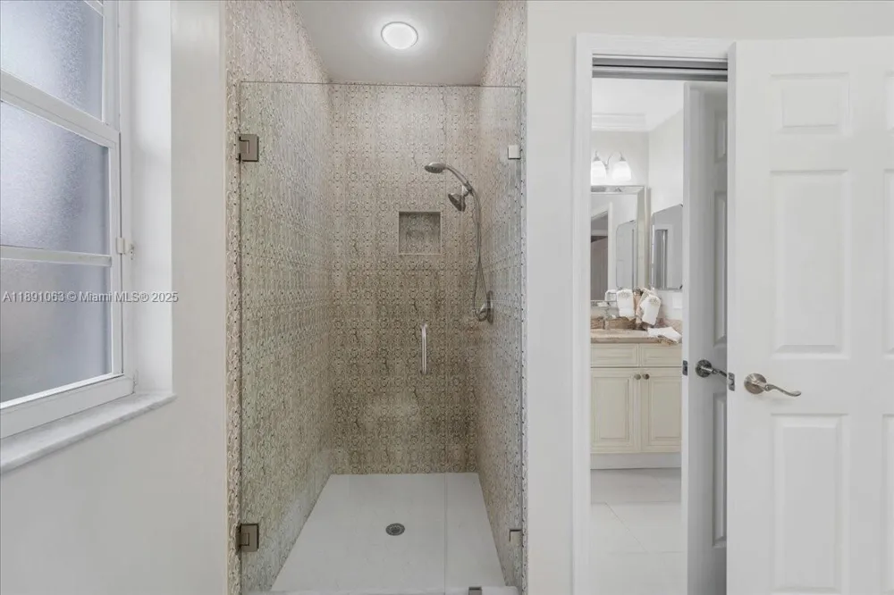 4213 NW 28th ST Other City - In The State Of Florida, FL 33993