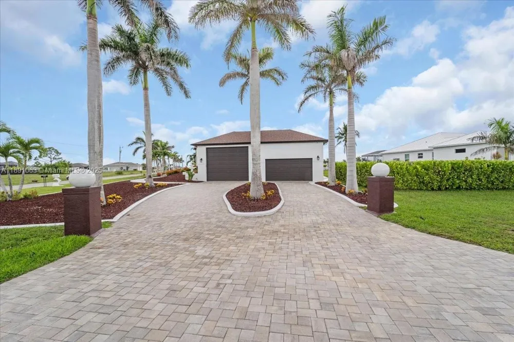 4213 NW 28th ST Other City - In The State Of Florida, FL 33993