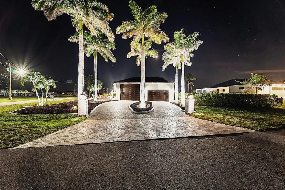 4213 NW 28th ST Other City - In The State Of Florida, FL 33993