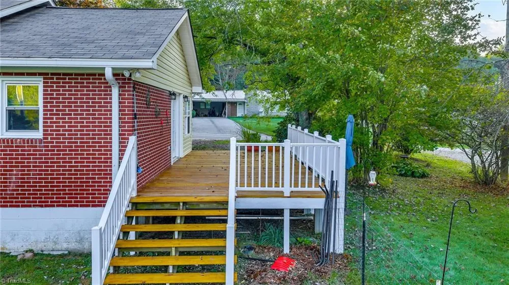 117 Andrews Ridge Road Sparta, NC 28675