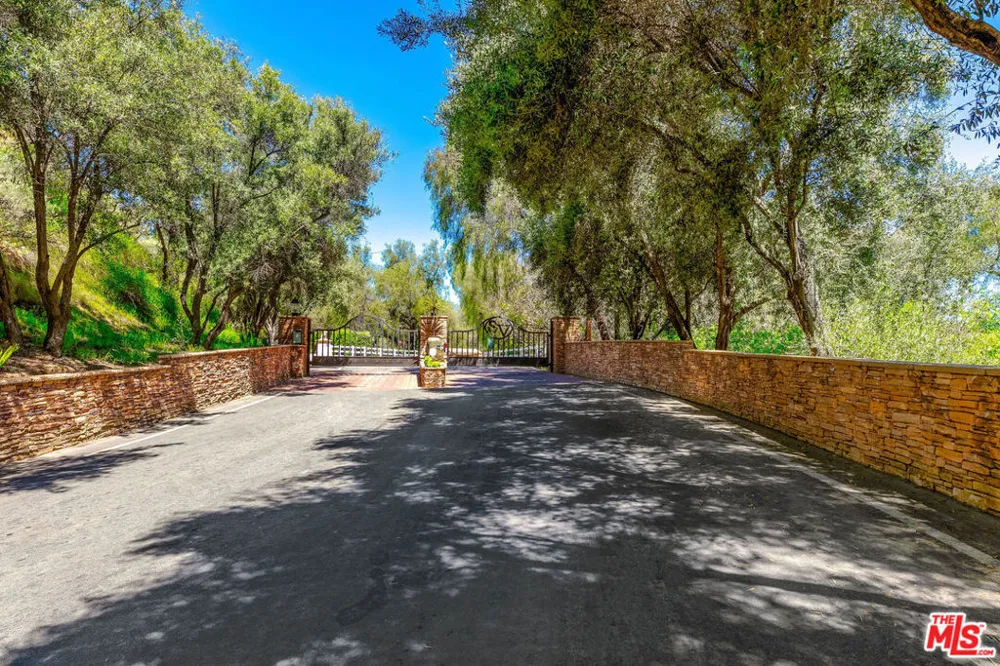 6914 Solano Verde Drive Somis, CA 93066