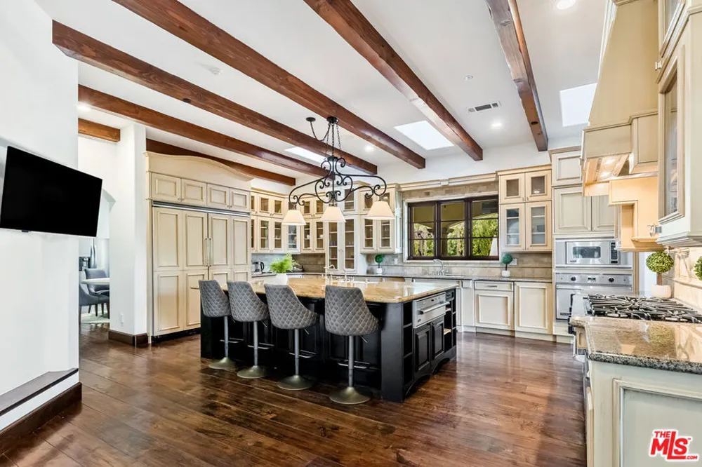 6914 Solano Verde Drive Somis, CA 93066