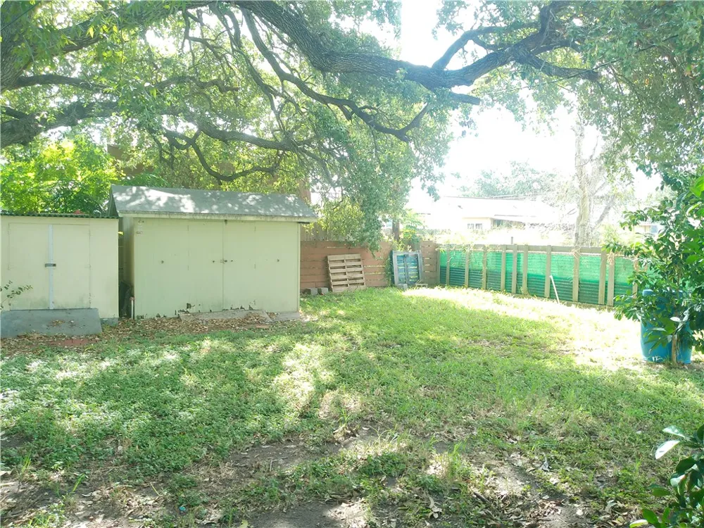 4322 Fir Street Corpus Christi, TX 78411