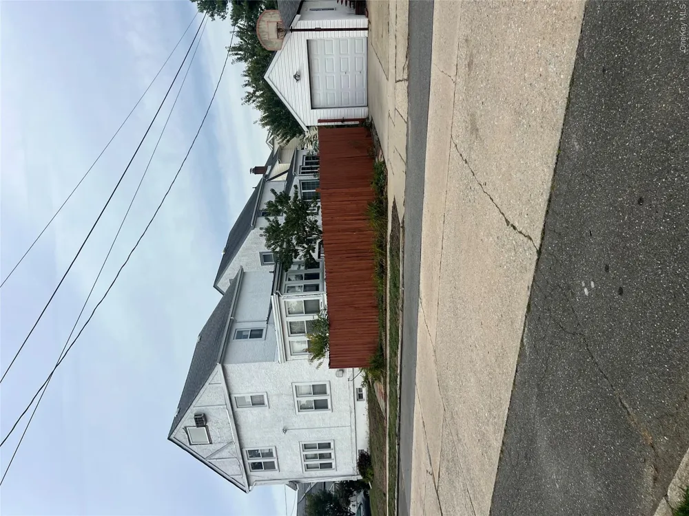 90 Pearsall Avenue Lynbrook, NY 11563