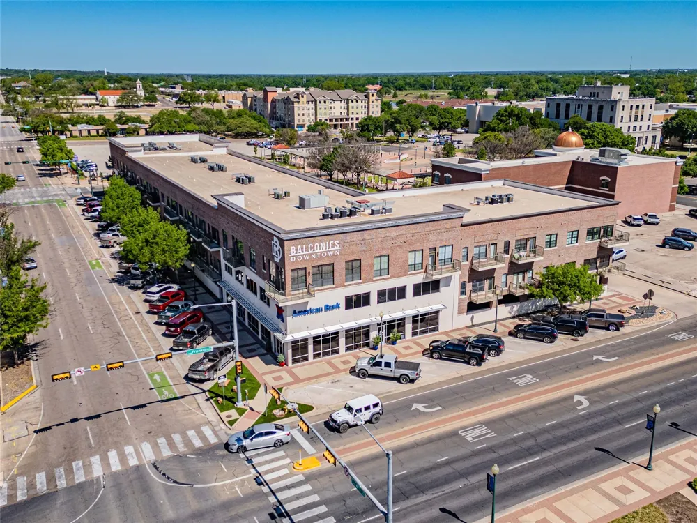 330 Austin Avenue #322 Waco, TX 76701