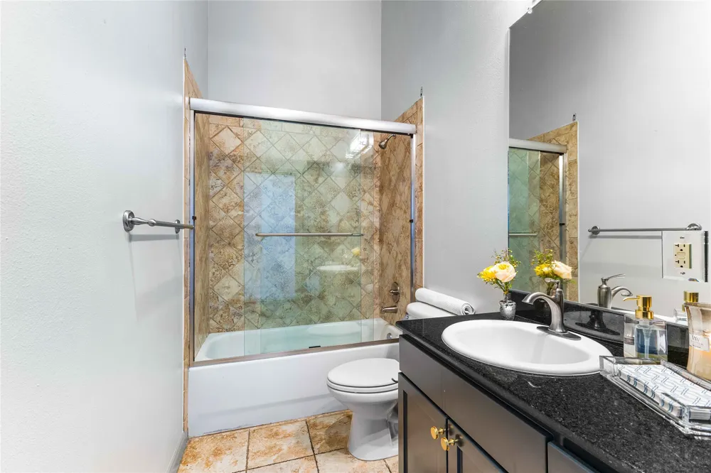 330 Austin Avenue #322 Waco, TX 76701