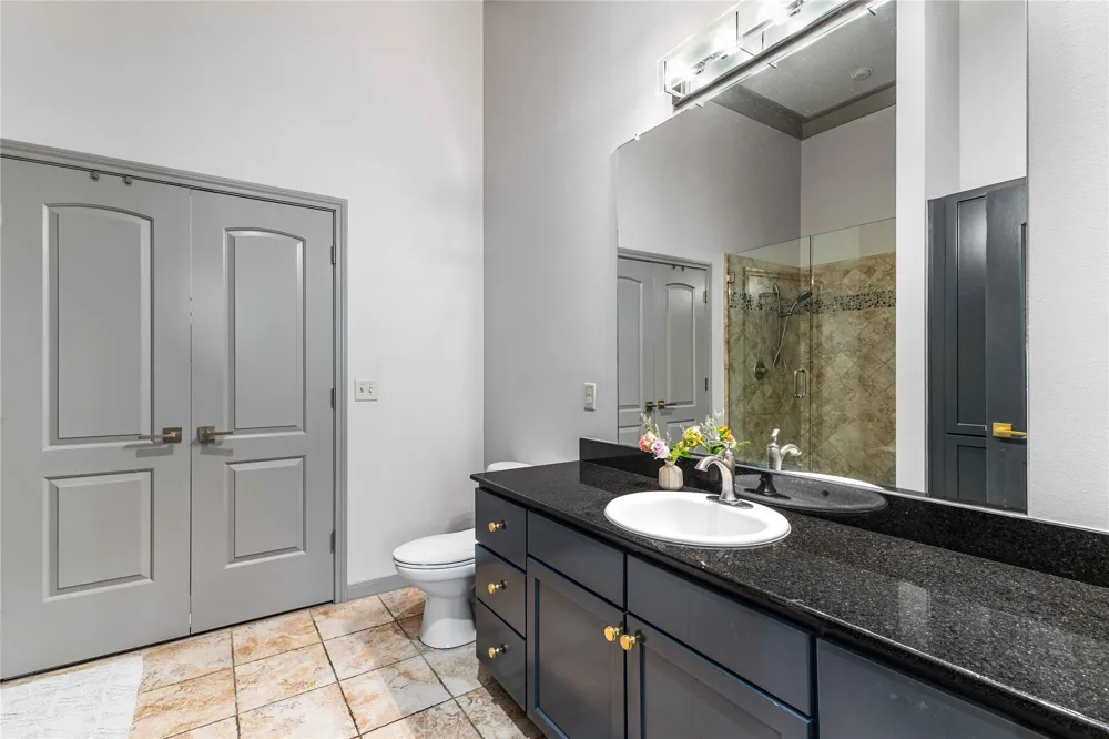 330 Austin Avenue #322 Waco, TX 76701