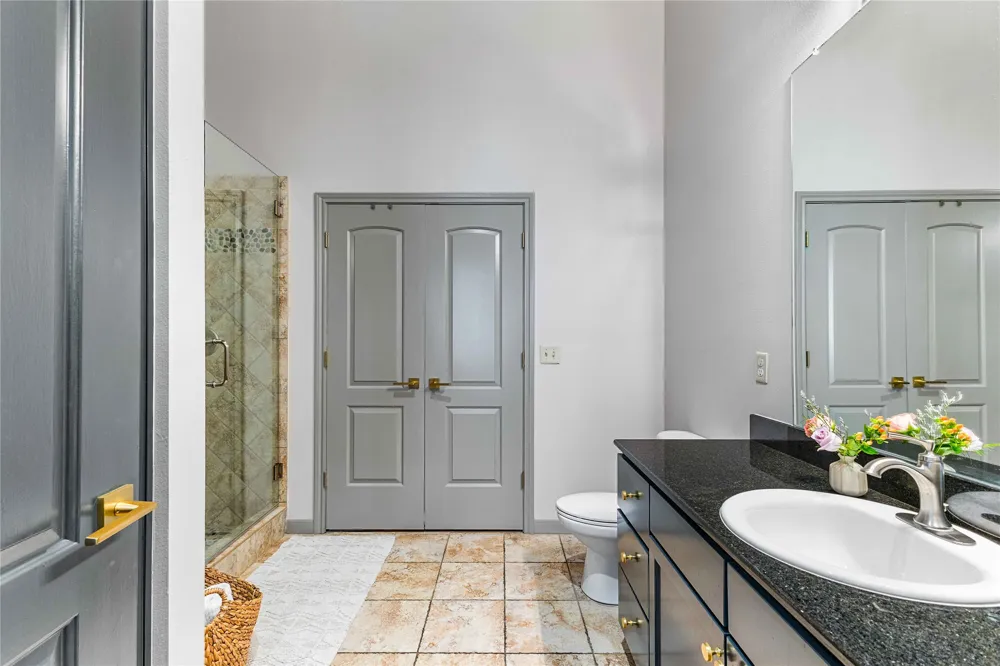 330 Austin Avenue #322 Waco, TX 76701