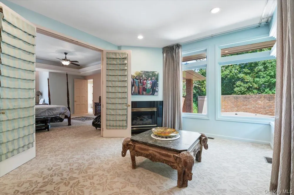 12 Ridge Court Old Brookville, NY 11545