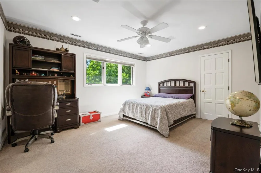 12 Ridge Court Old Brookville, NY 11545