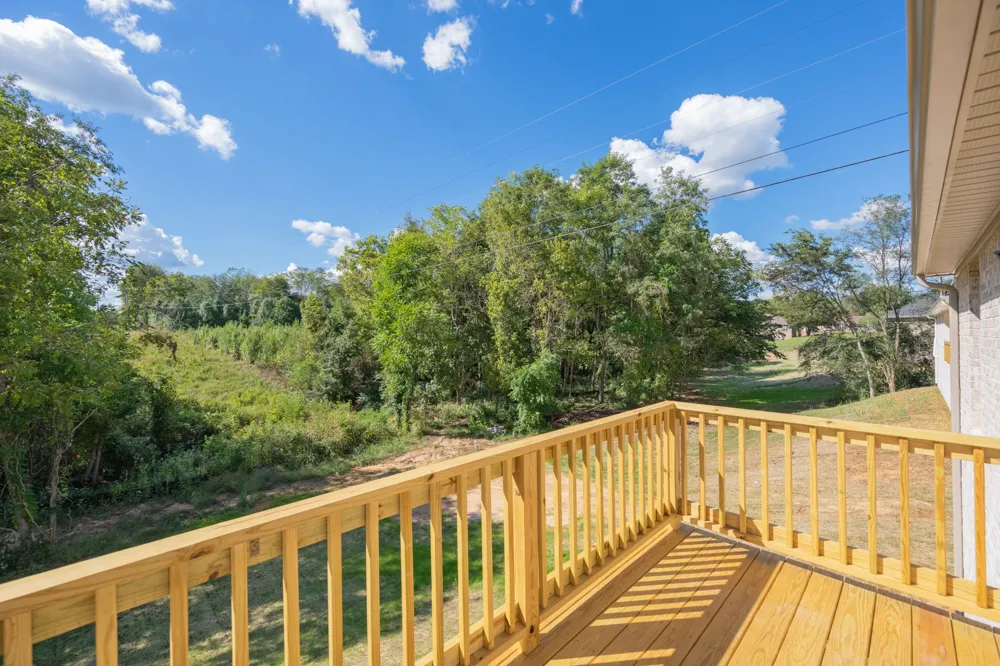 106 Derek Dr Lexington, TN 38351
